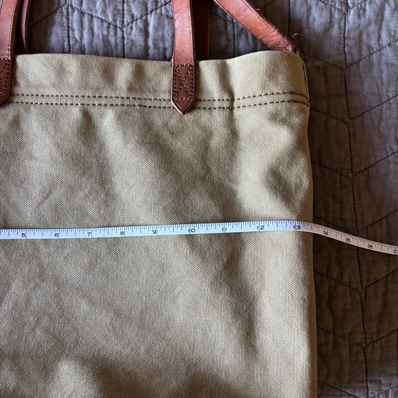 Madewell Medium Transport Tote - Picture 6 of 11